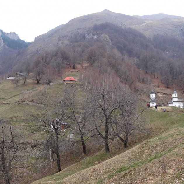 Drumeție la Mănăstirea Pătrunsa